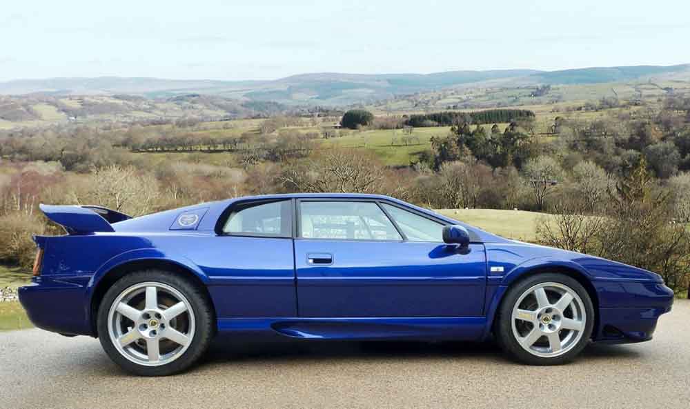 Picture of the Lotus Esprit V8